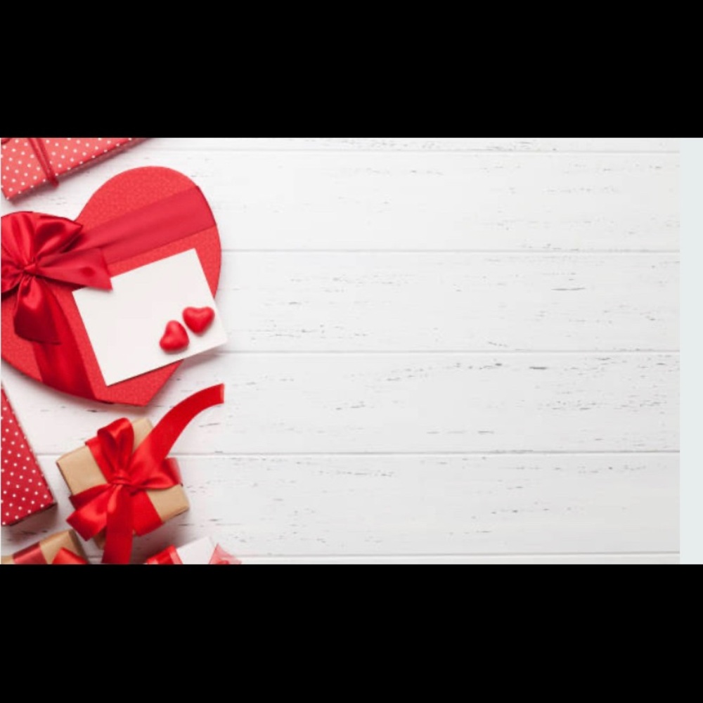 ❤️ Gifts made easy…just bundle❣️ - Picture 4 of 8